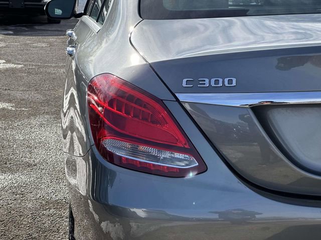 Used 2018 Mercedes-Benz C 300 4MATIC Sedan image 11