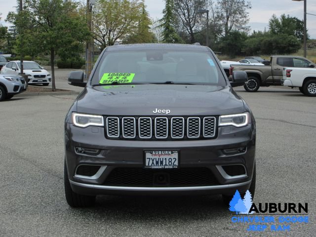 Used 2017 Jeep Grand Cherokee Summit image 2