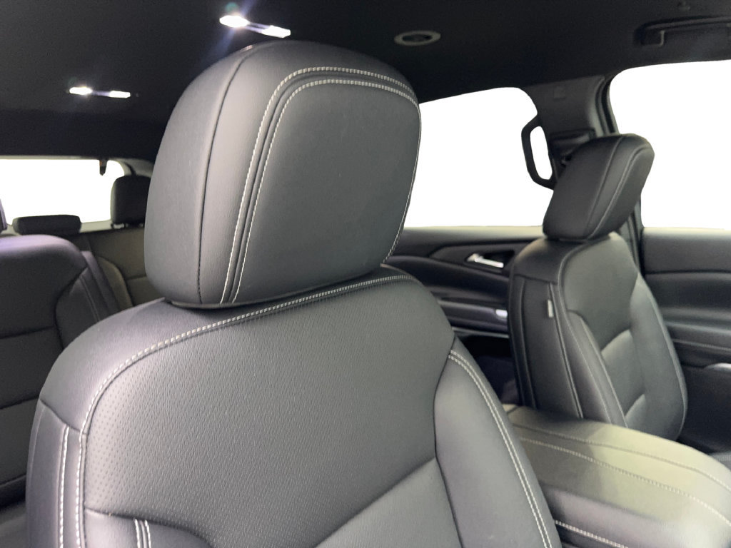 Used 2026 Chevrolet Traverse LT FWD image 51