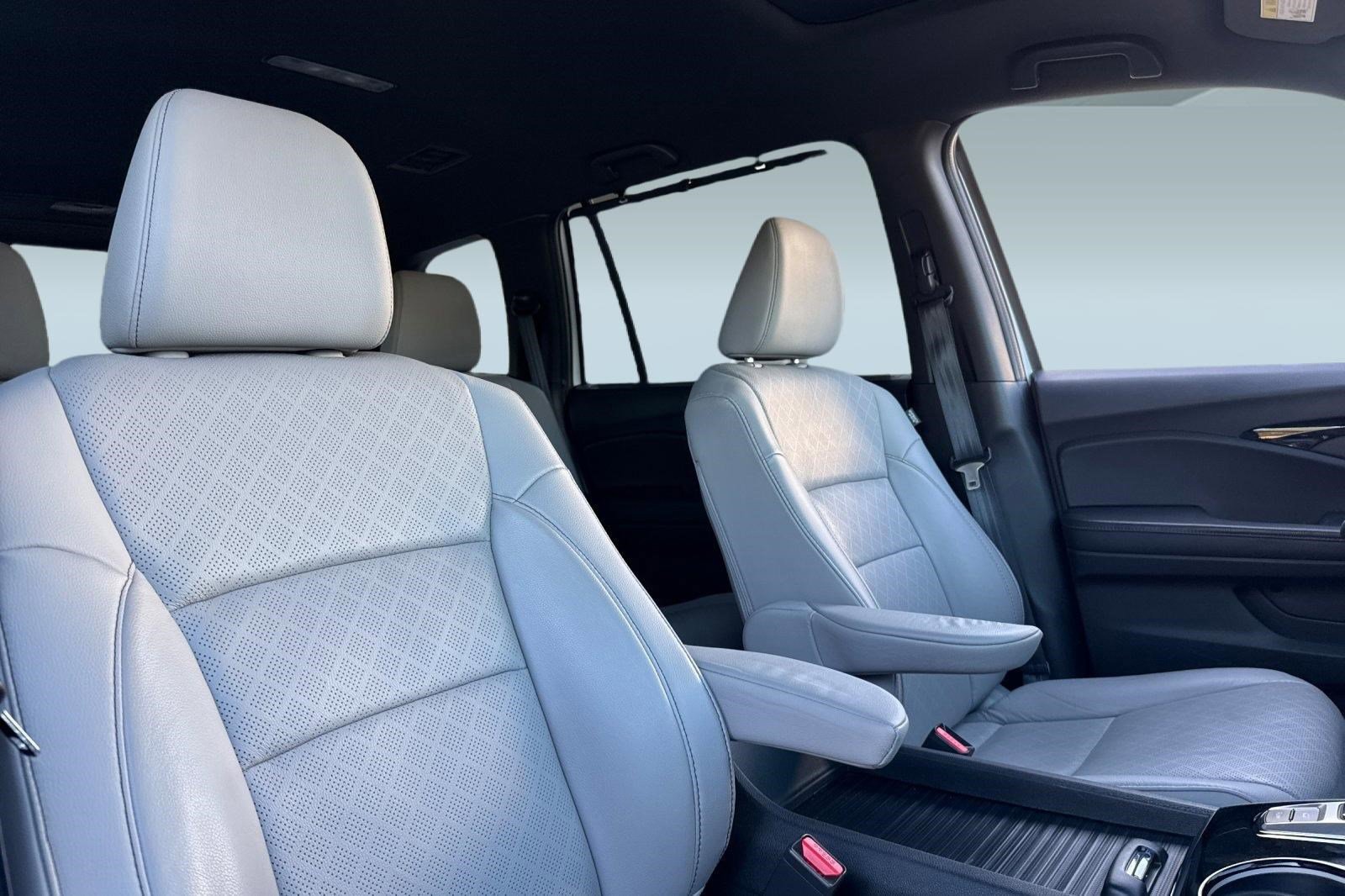 Certified 2023 Honda Passport Elite image 31