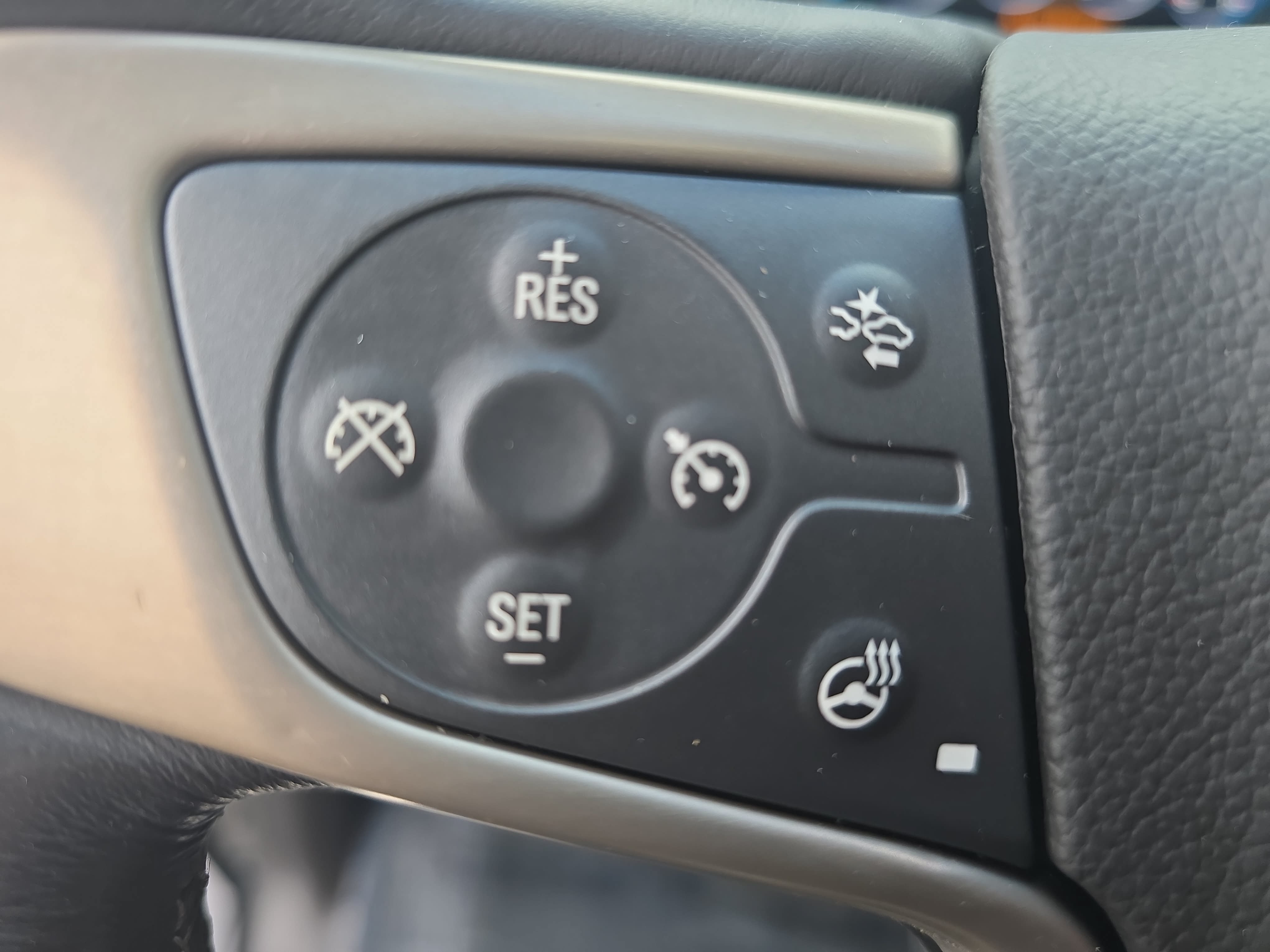 Used 2018 GMC Yukon Denali w/ Open Road Package AWD/4WD image 16