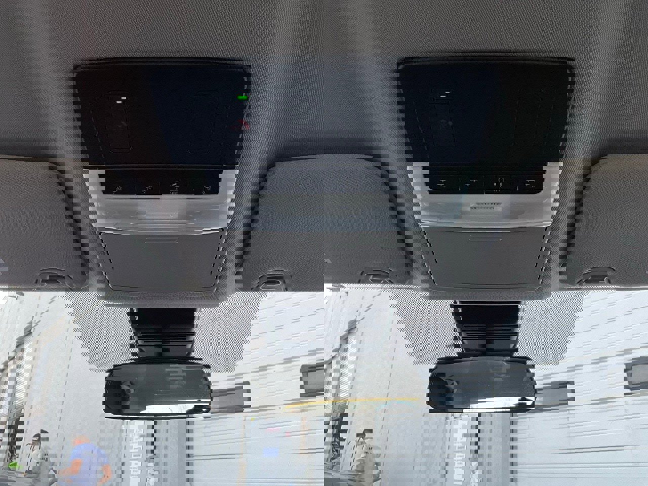 Used 2025 Nissan Altima 2.5 SV image 16