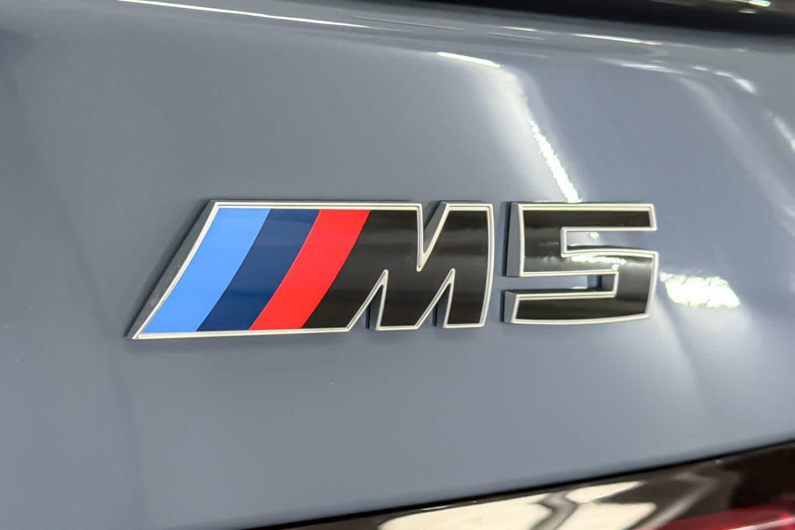 New 2026 BMW M5 w/ Executive Package AWD/4WD image 25