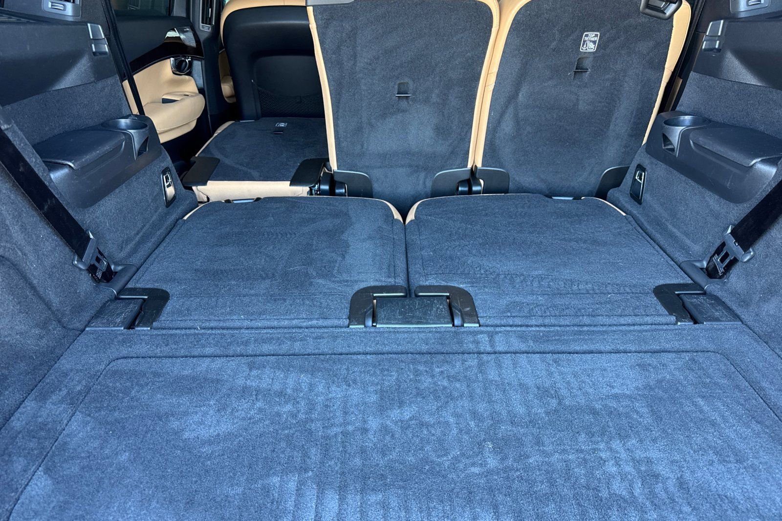Used 2017 Volvo XC90 T6 Momentum w/ Vision Package AWD/4WD image 18