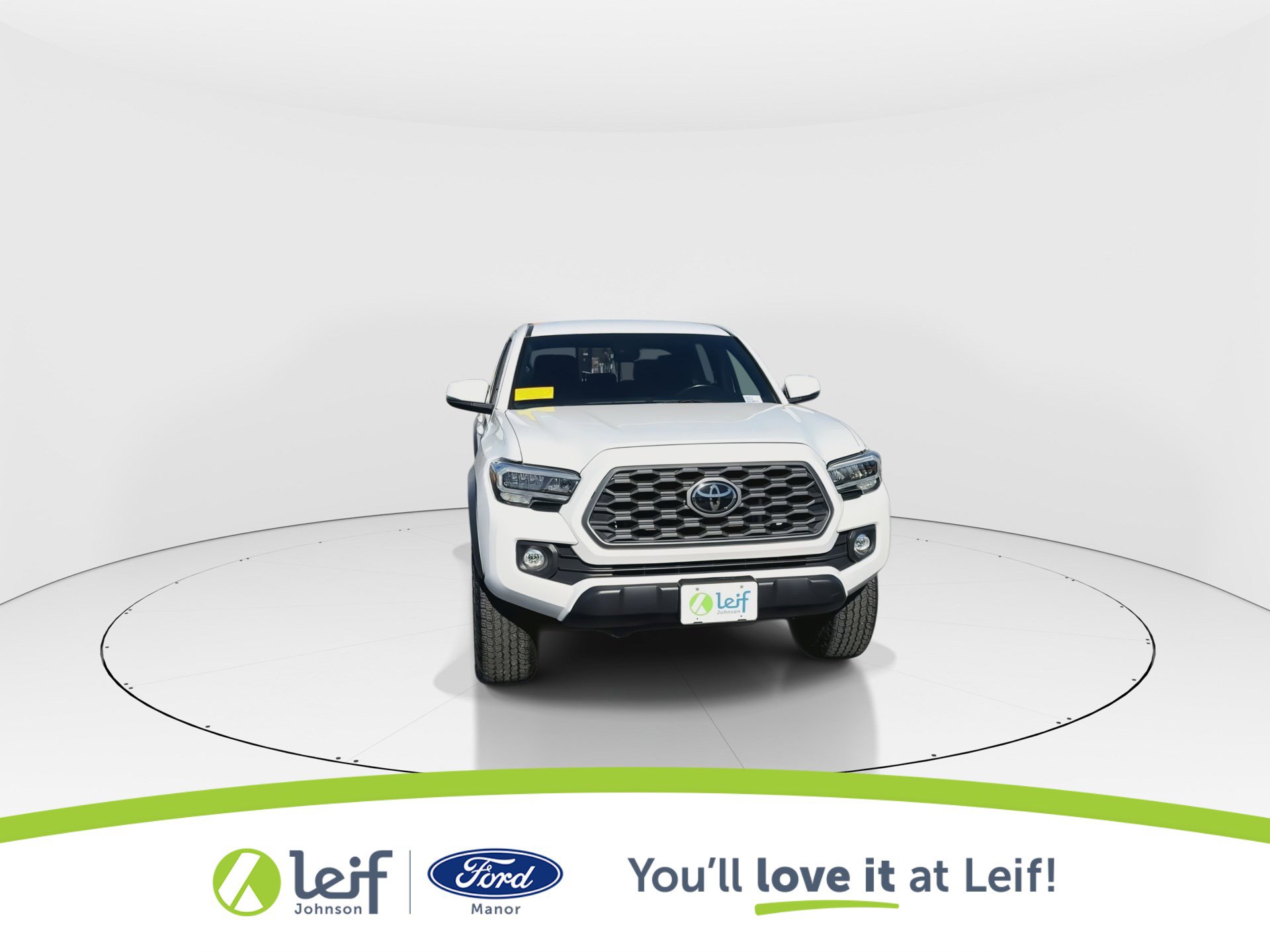 Used 2023 Toyota Tacoma TRD Off-Road image 3