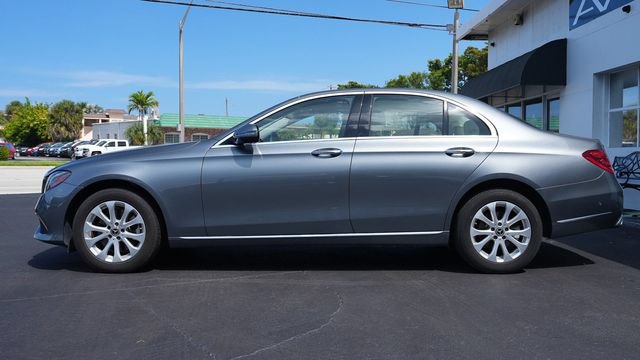 Used 2018 Mercedes-Benz E 300 4MATIC image 4