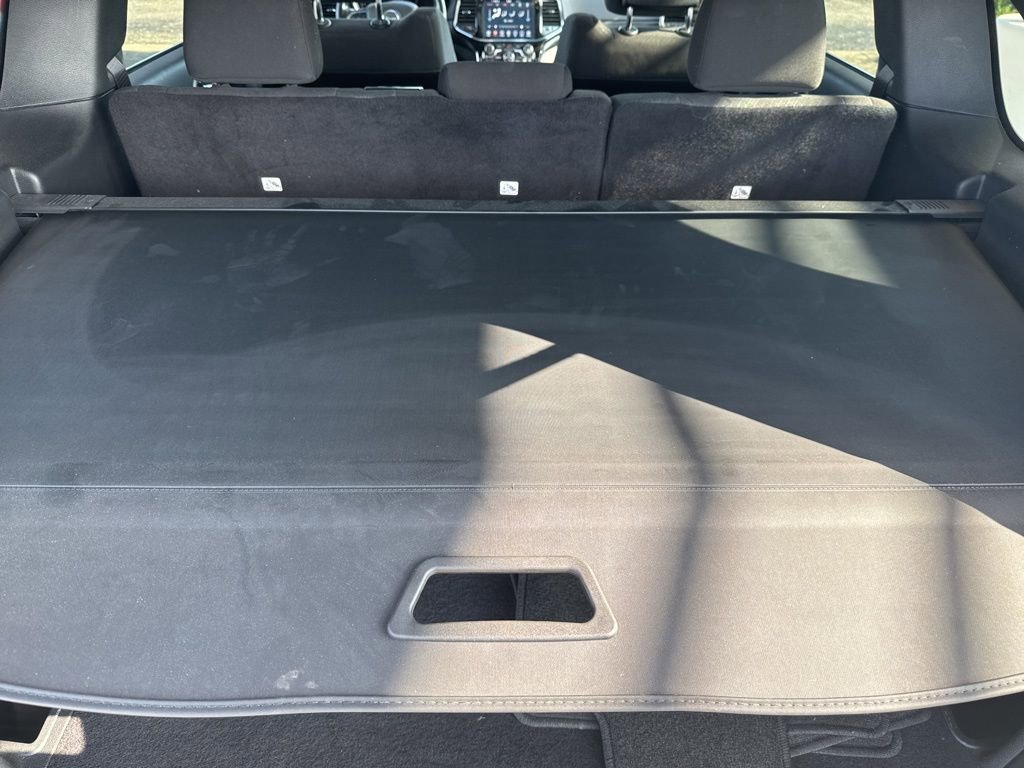 Used 2022 Jeep Grand Cherokee Laredo E w/ Security & Convenience Group image 30