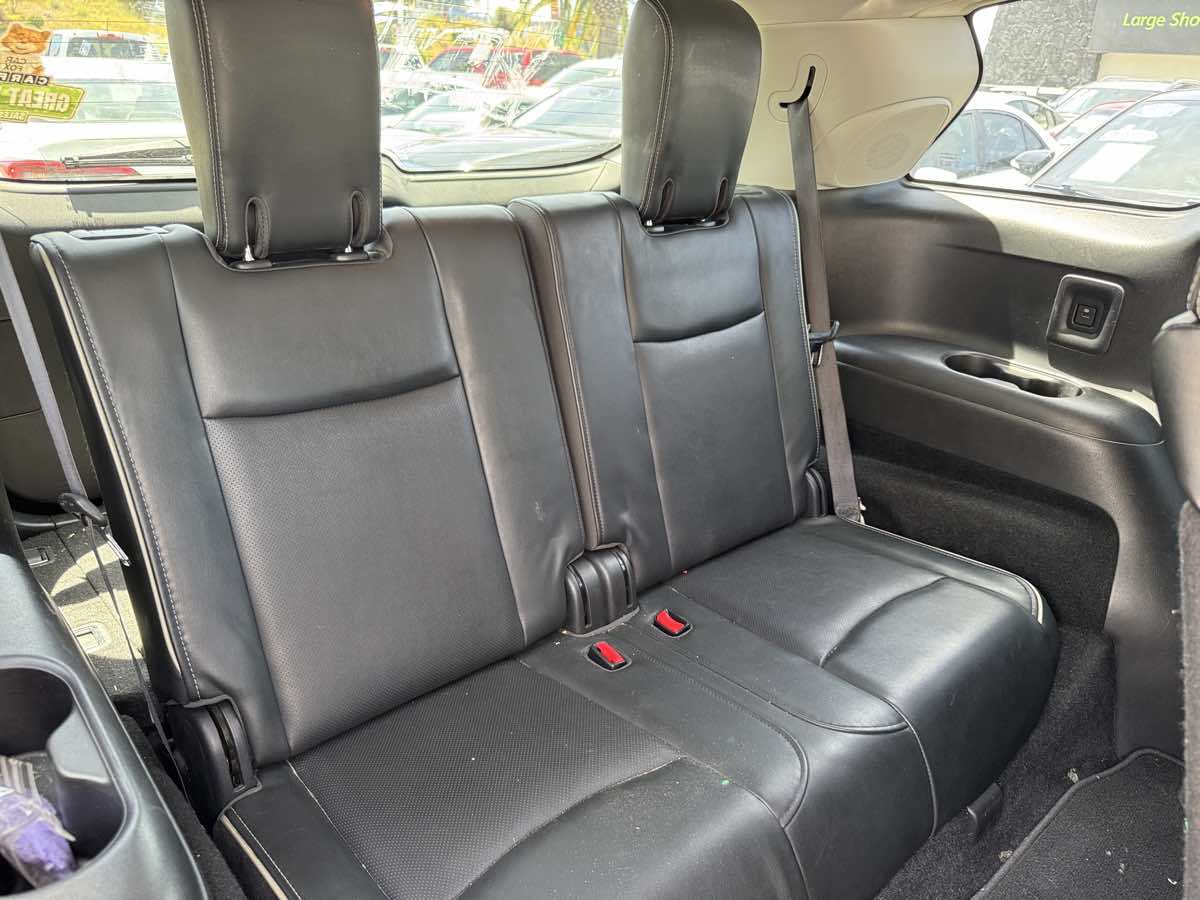 Used 2019 INFINITI QX60 Luxe w/ Essential Package FWD image 20