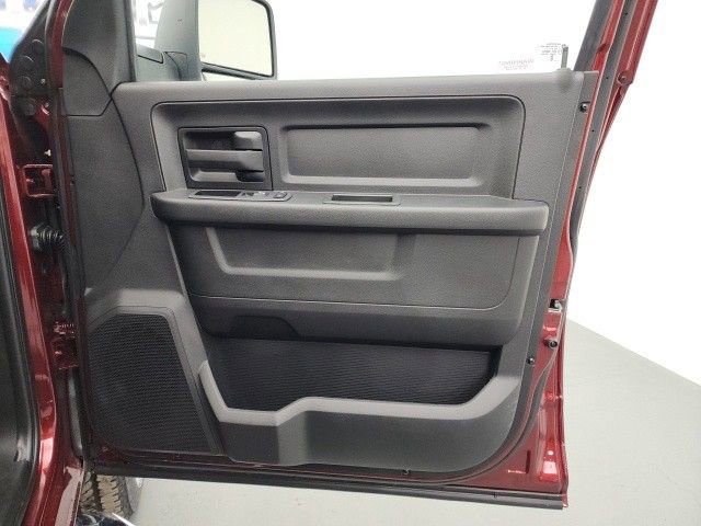 New 2024 RAM 3500 Tradesman image 26