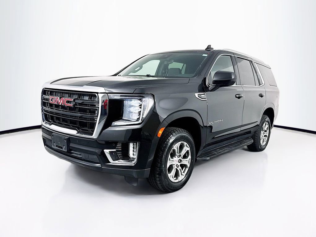 Used 2024 GMC Yukon SLE image 3