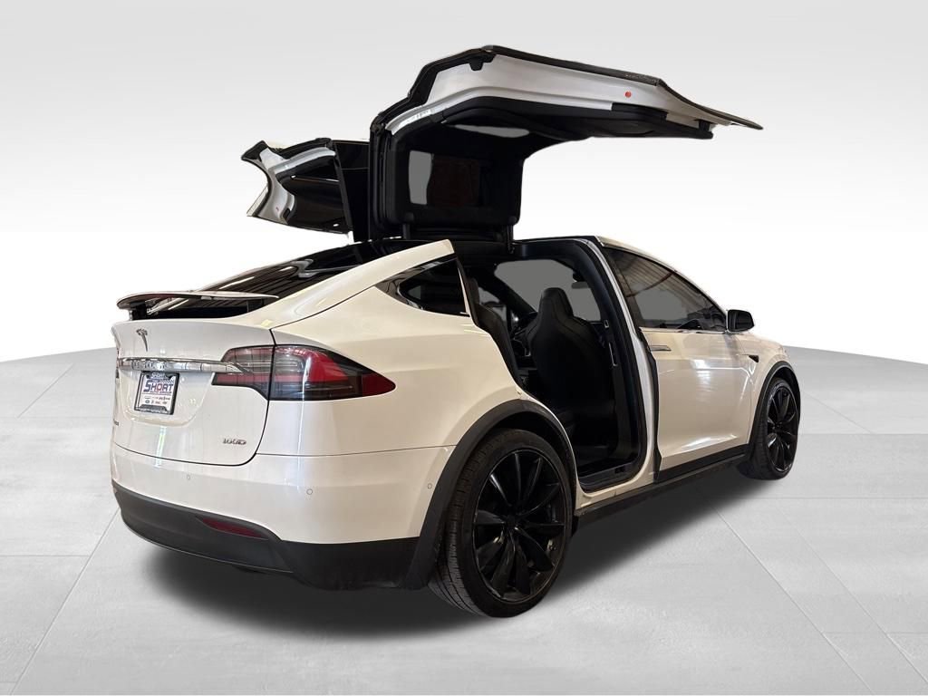 Used 2017 Tesla Model X 100D image 42