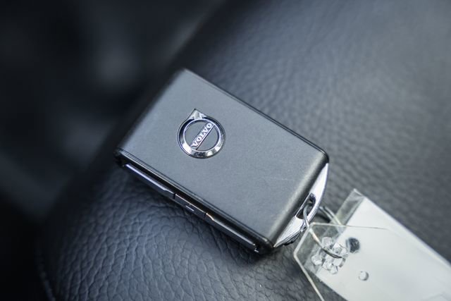 Used 2024 Volvo XC90 T8 Plus w/ Protection Package Premier image 43