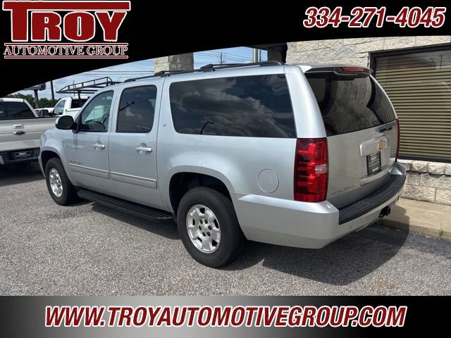 Used 2013 Chevrolet Suburban LT w/ Luxury Package image 6