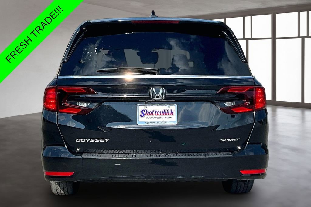 Certified 2024 Honda Odyssey Sport image 5