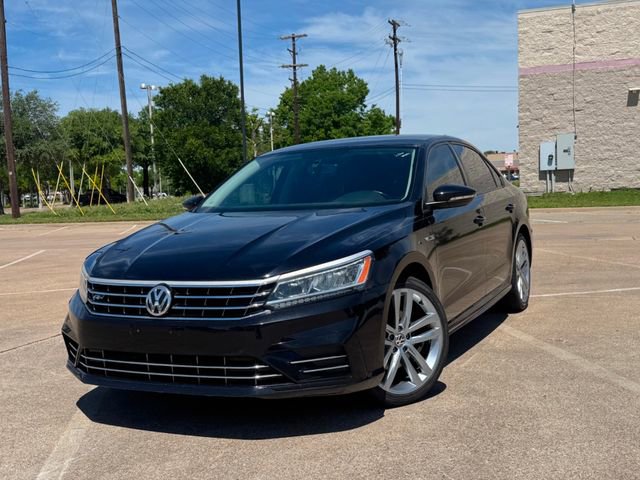 Used 2018 Volkswagen Passat 2.0T R-Line w/ R-Line Lighting Package image 3