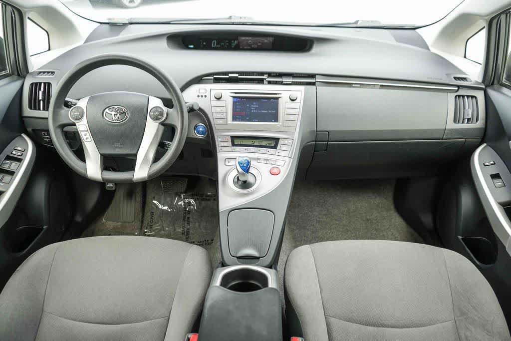 Used 2015 Toyota Prius Two w/ Preferred Accessory Package FWD image 12