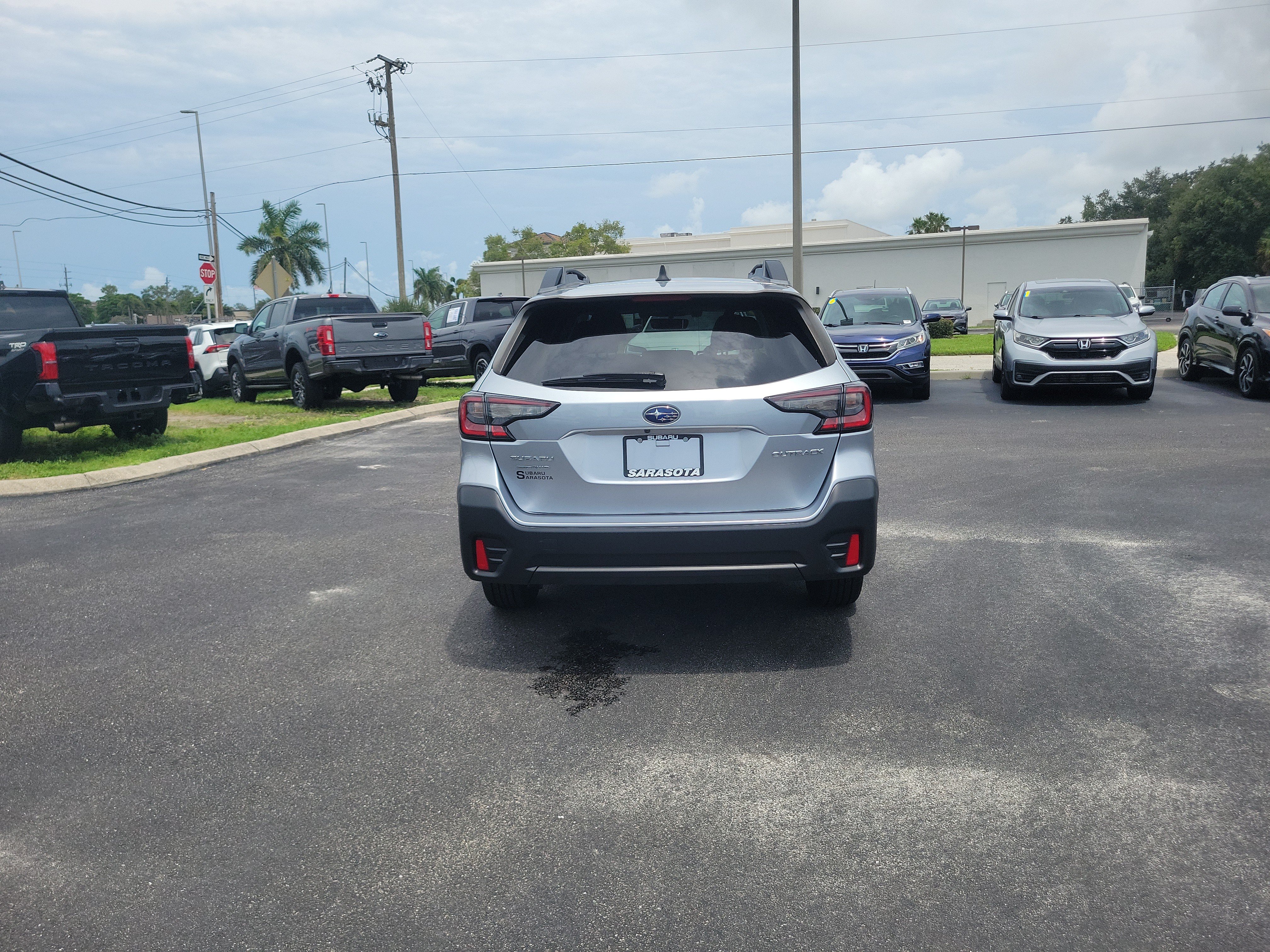 Used 2020 Subaru Outback Premium AWD/4WD image 5