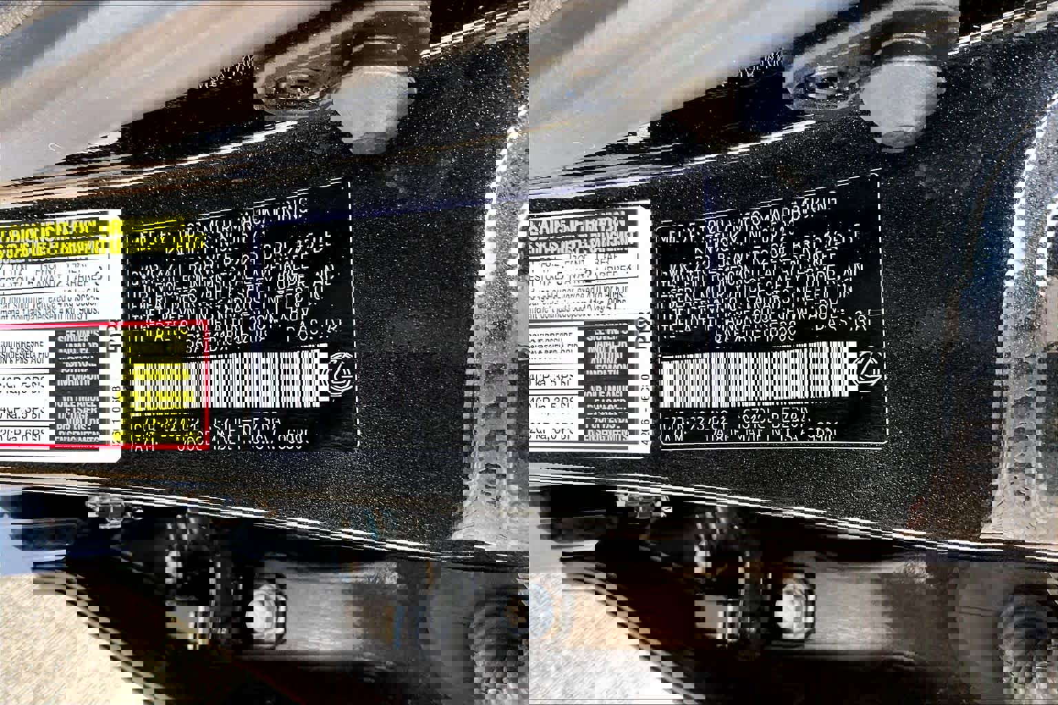 Used 2023 Lexus ES 350 Ultra Luxury w/ Accessory Package (Z2) FWD image 37