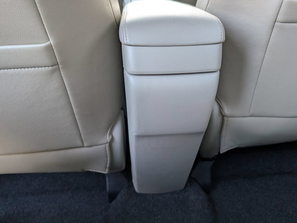 Used 2015 Toyota Prius Four FWD image 18