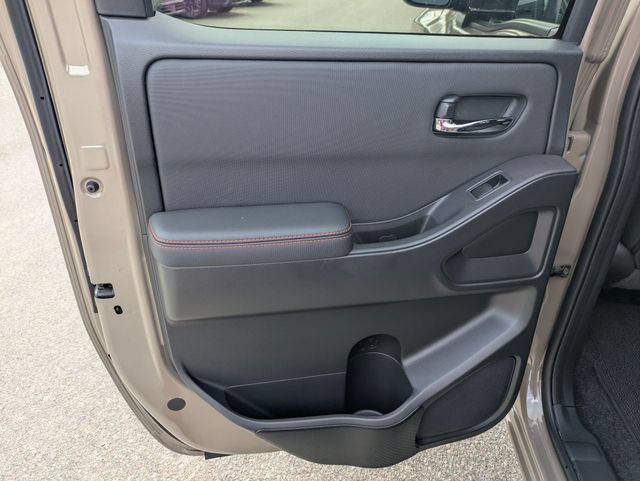 Used 2024 Nissan Frontier PRO-4X w/ Technology Package AWD/4WD image 25