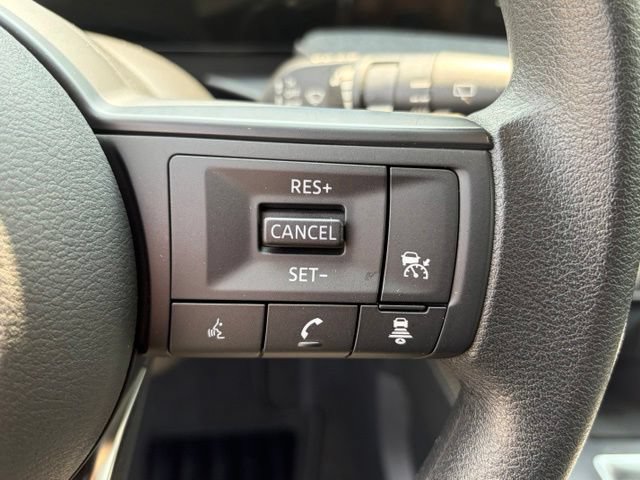 Certified 2025 Nissan Kicks SV w/ SV Premium Package AWD/4WD image 16