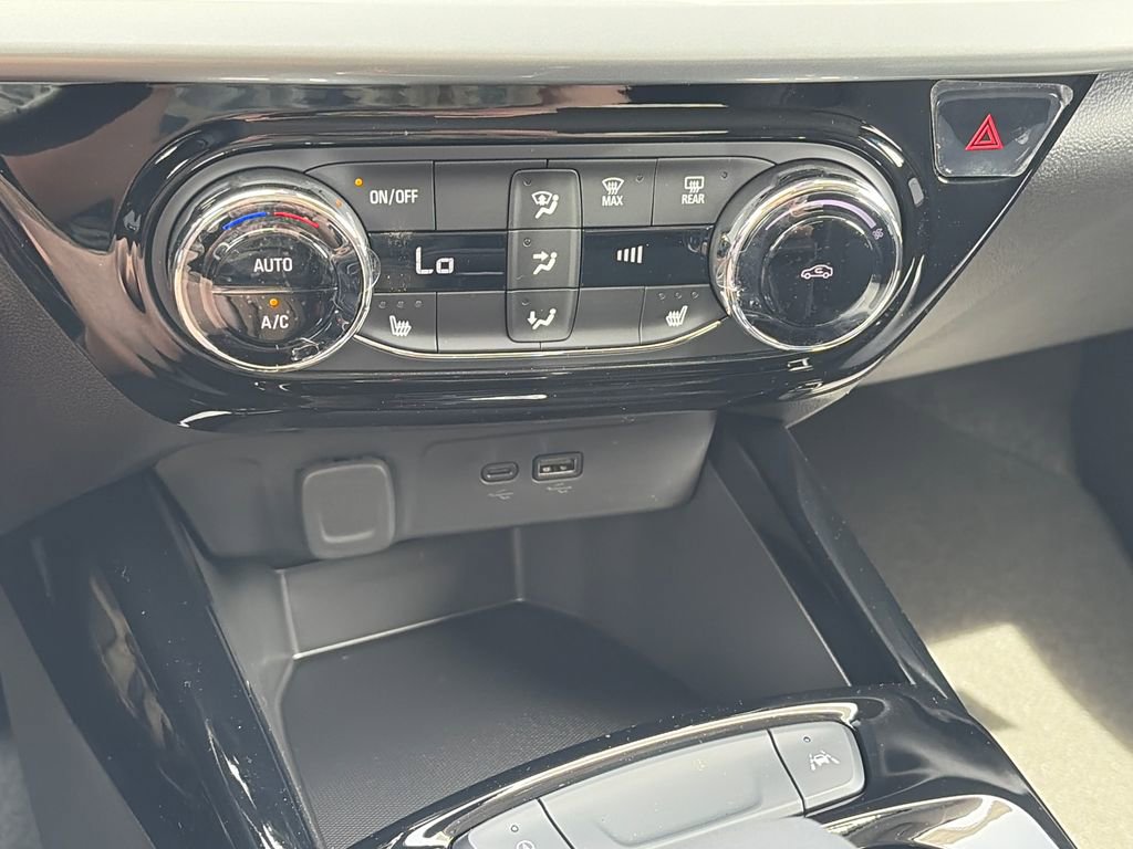 New 2026 Chevrolet Trax LT FWD image 19