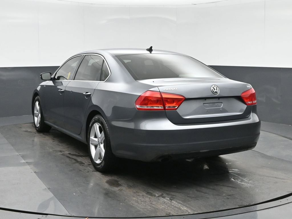 Used 2014 Volkswagen Passat 1.8T Wolfsburg Edition image 5
