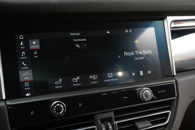 Used 2023 Porsche Macan image 56