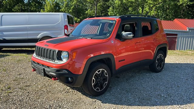 Used 2016 Jeep Renegade Trailhawk w/ Cold Weather Group AWD/4WD image 2