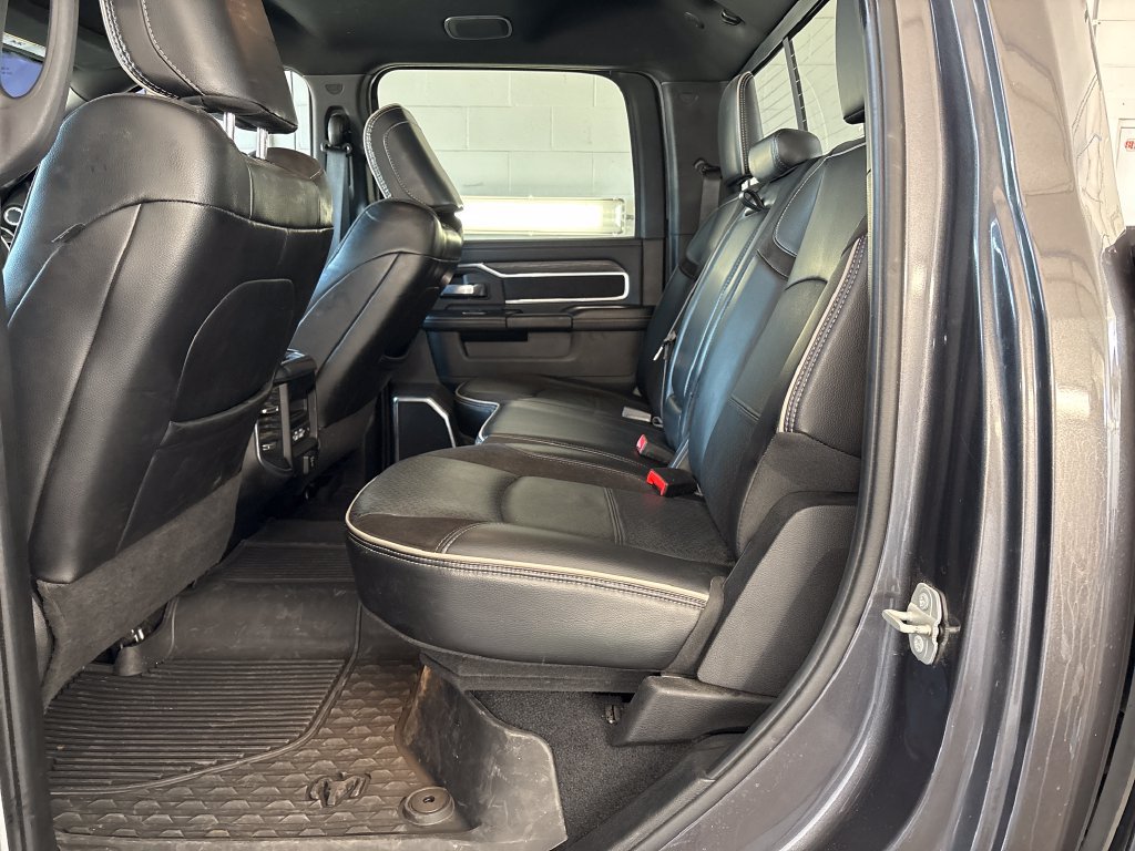 Used 2024 RAM 3500 Laramie w/ Night Edition AWD/4WD image 30