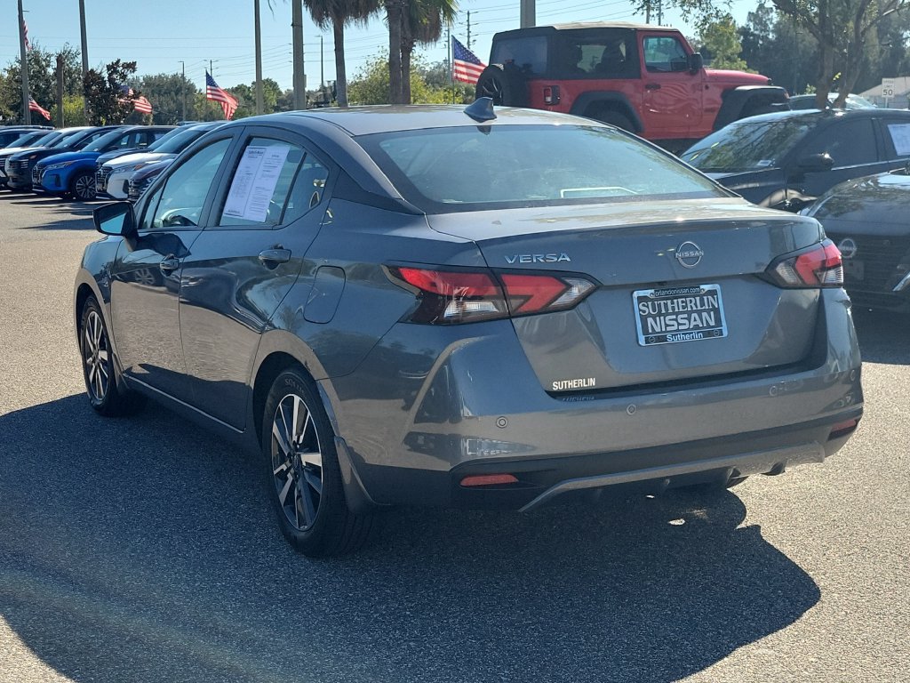 Used 2025 Nissan Versa SV w/ Trunk Package FWD image 4