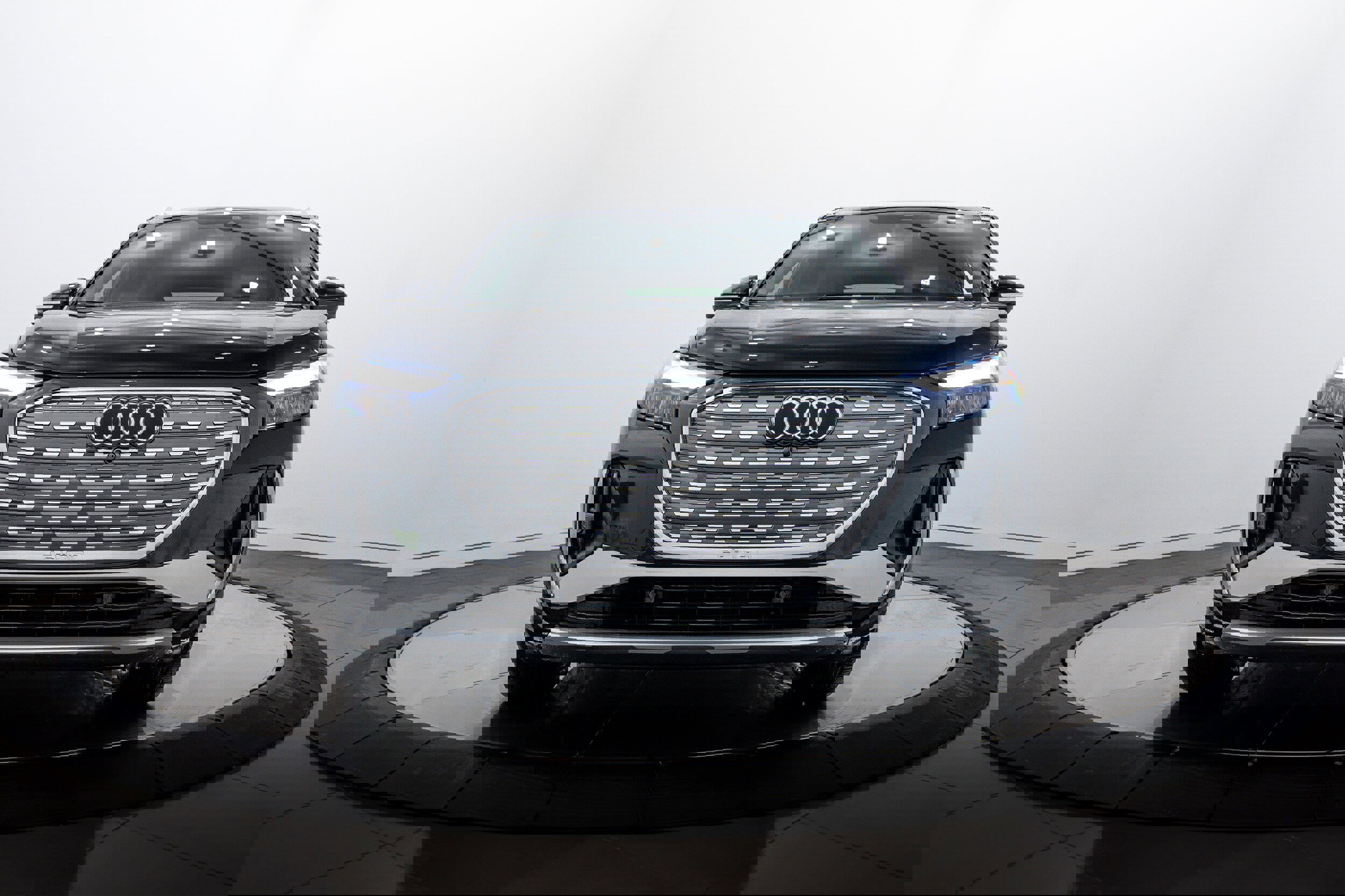 Certified 2023 Audi Q4 e-tron Premium Plus image 25