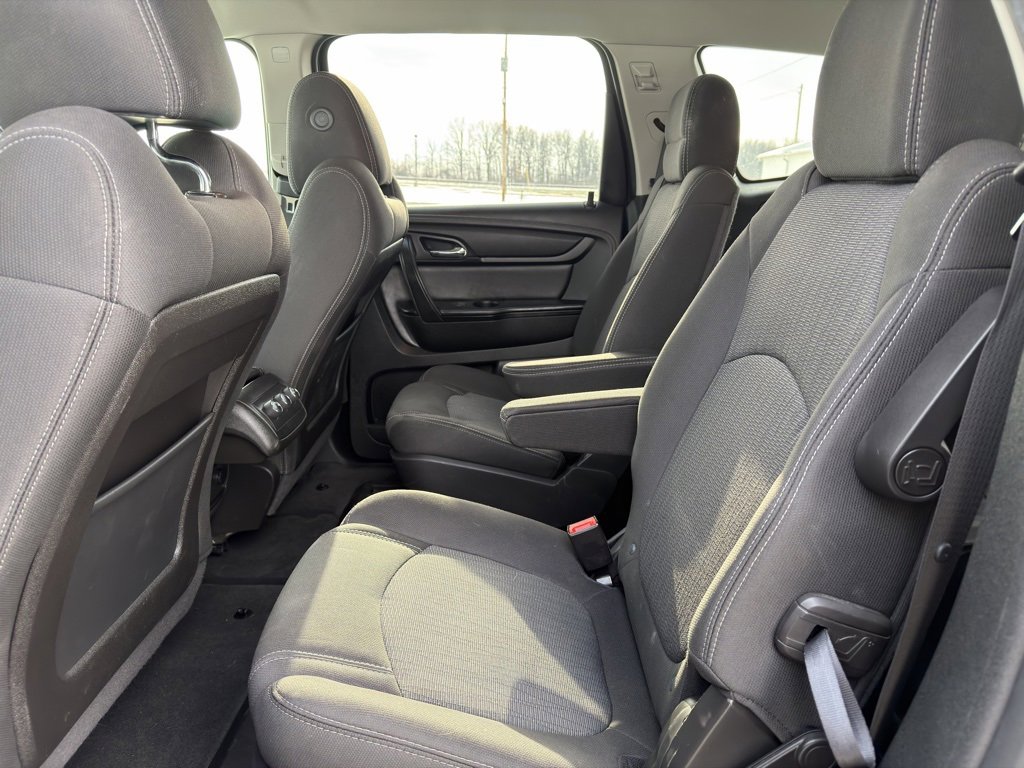 Used 2017 Chevrolet Traverse LT w/ Style and Technology Package image 13