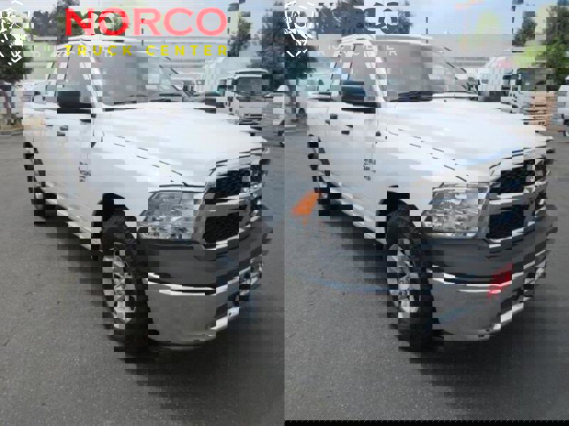 Used 2018 RAM 1500 Tradesman w/ Chrome Appearance Group image 2
