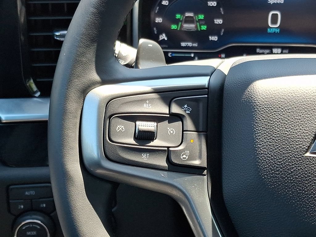 Certified 2025 Chevrolet Silverado 1500 RST AWD/4WD image 21