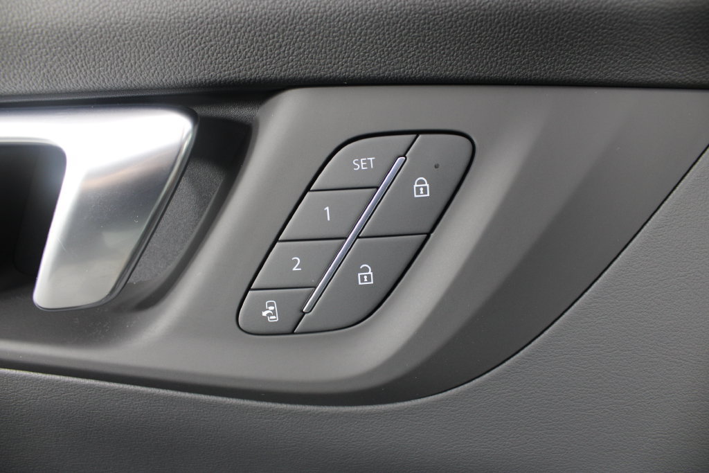 New 2027 Buick Enclave Sport Touring w/ Power Package FWD image 17