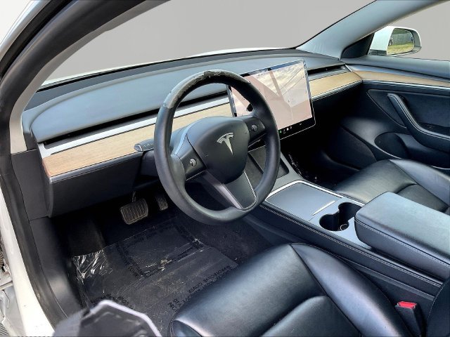 Used 2021 Tesla Model 3 Standard Range Plus RWD image 17