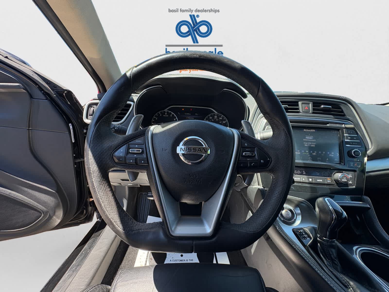 Used 2017 Nissan Maxima SR w/ Midnight Edition FWD image 16