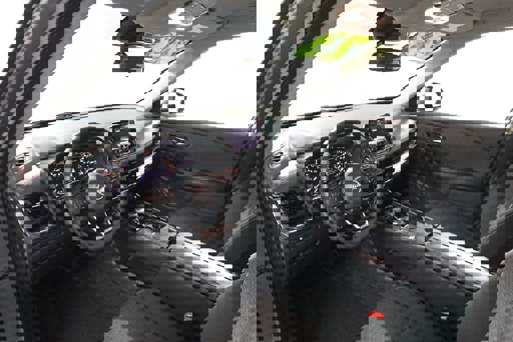 Used 2023 Nissan Rogue SV image 13