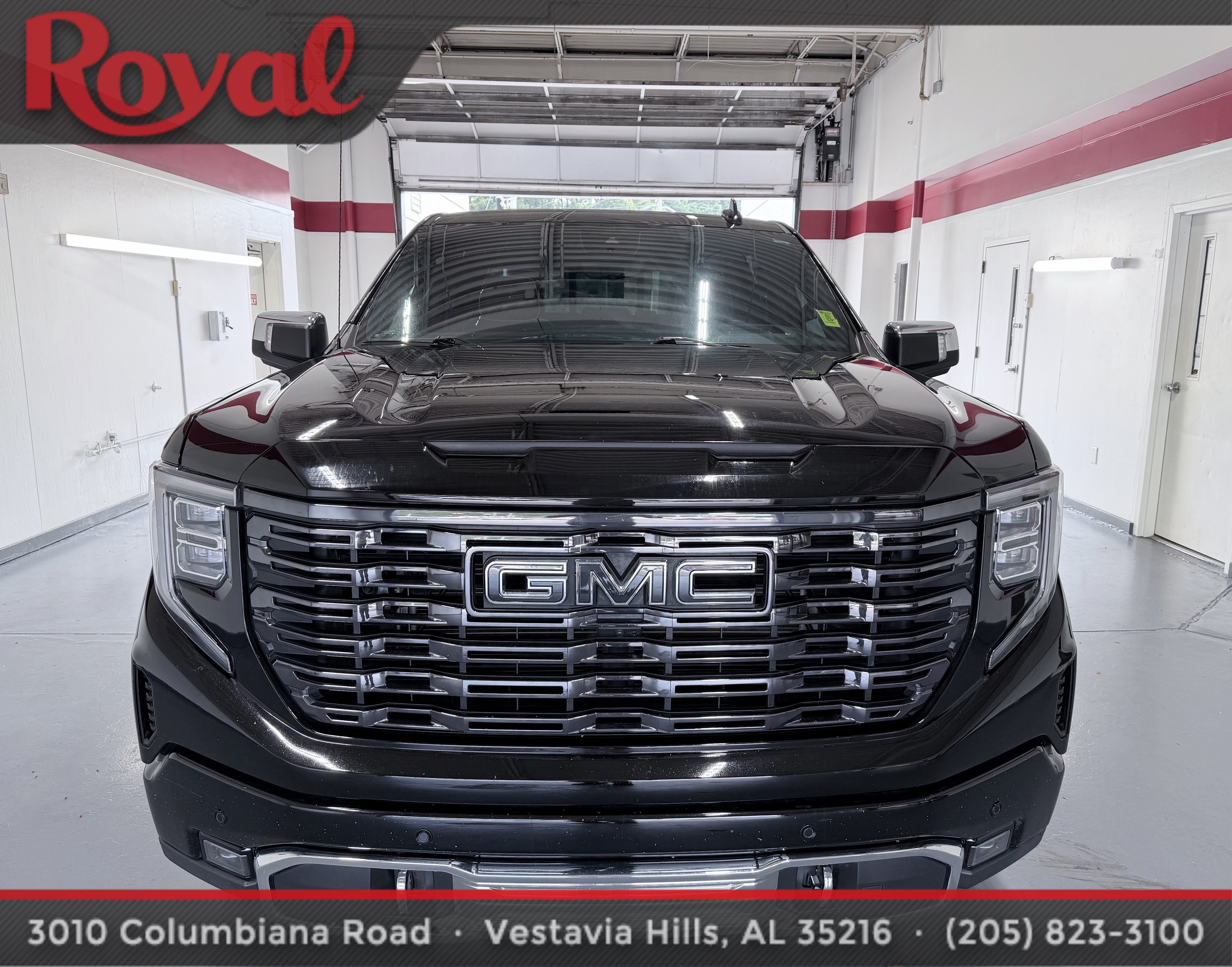 Used 2025 GMC Sierra 1500 Denali Ultimate AWD/4WD image 2