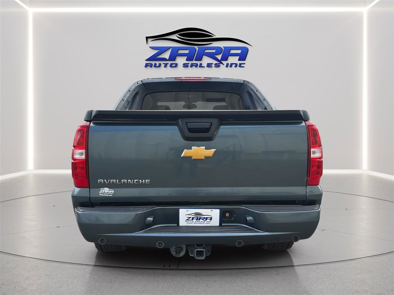Used 2012 Chevrolet Avalanche LT w/ All-Star Edition AWD/4WD image 6