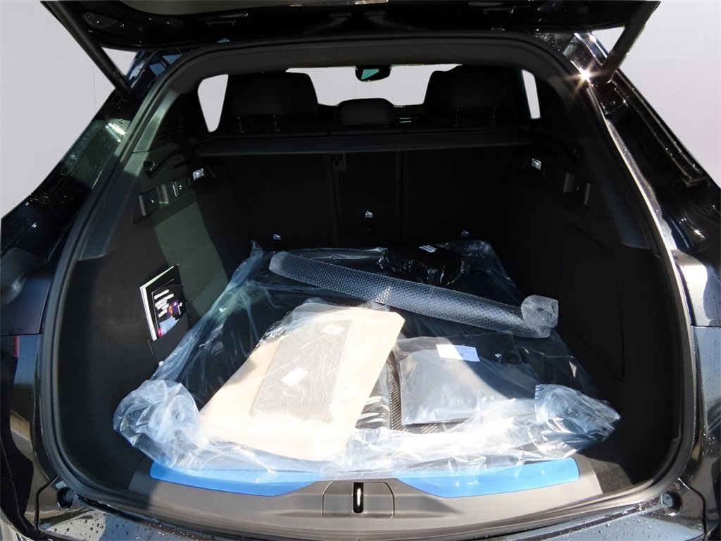 New 2024 Maserati Grecale GT image 23