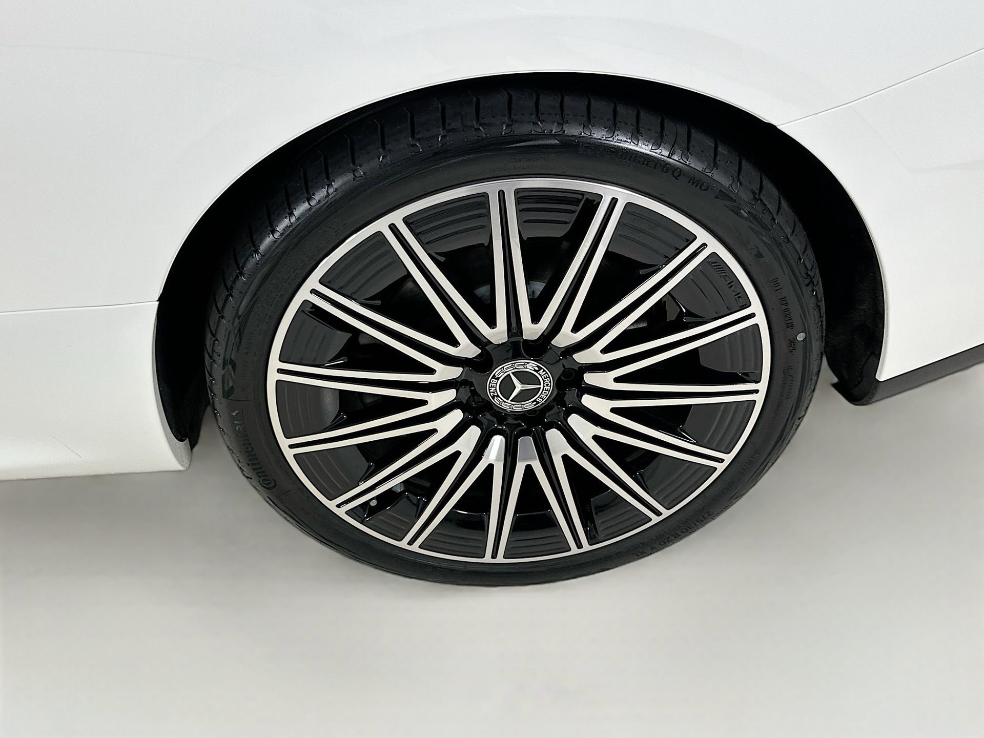 New 2026 Mercedes-Benz CLE 450 4MATIC Cabriolet image 32
