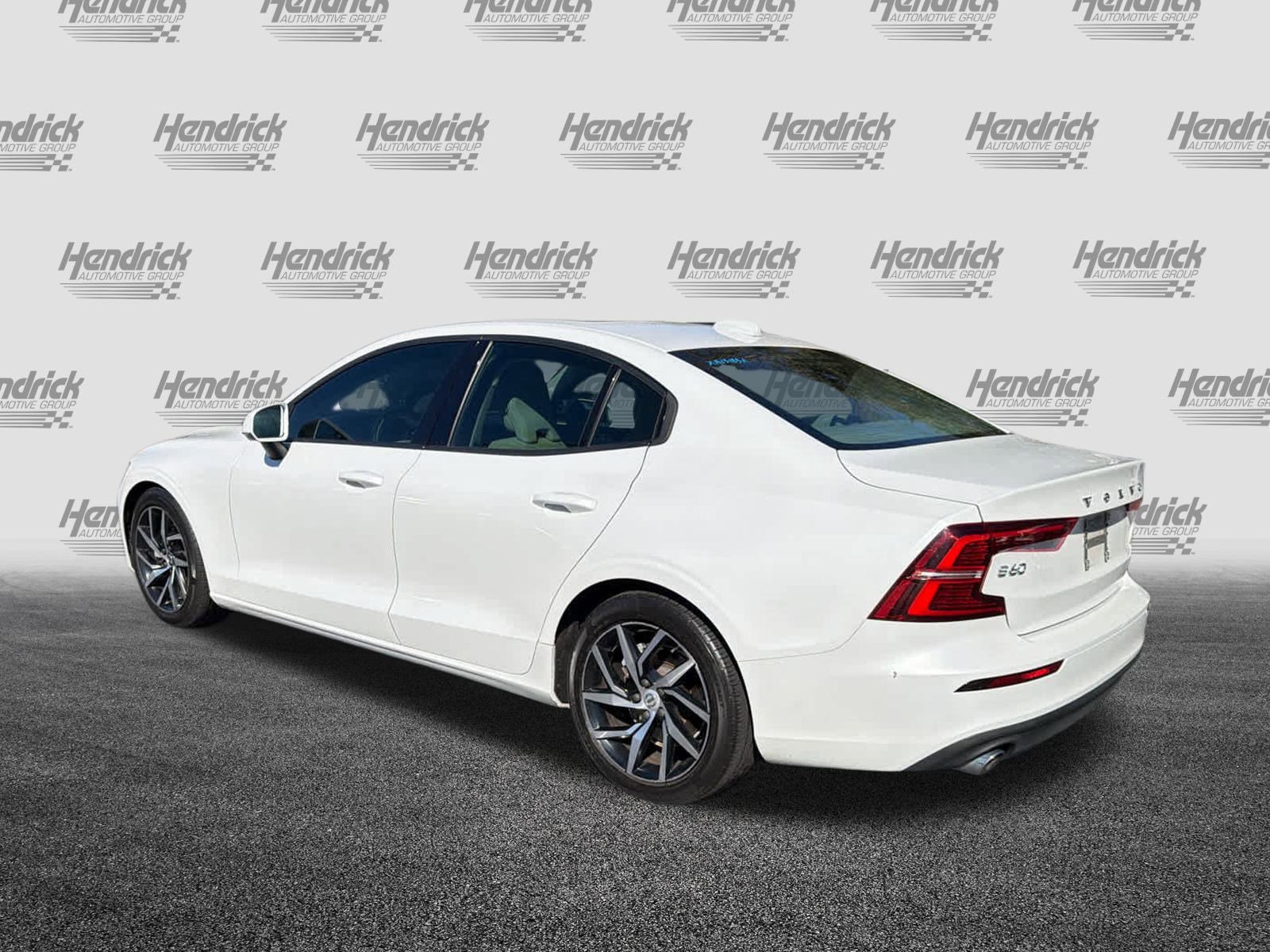 Used 2020 Volvo S60 T5 Momentum w/ Protection Package Premier image 10