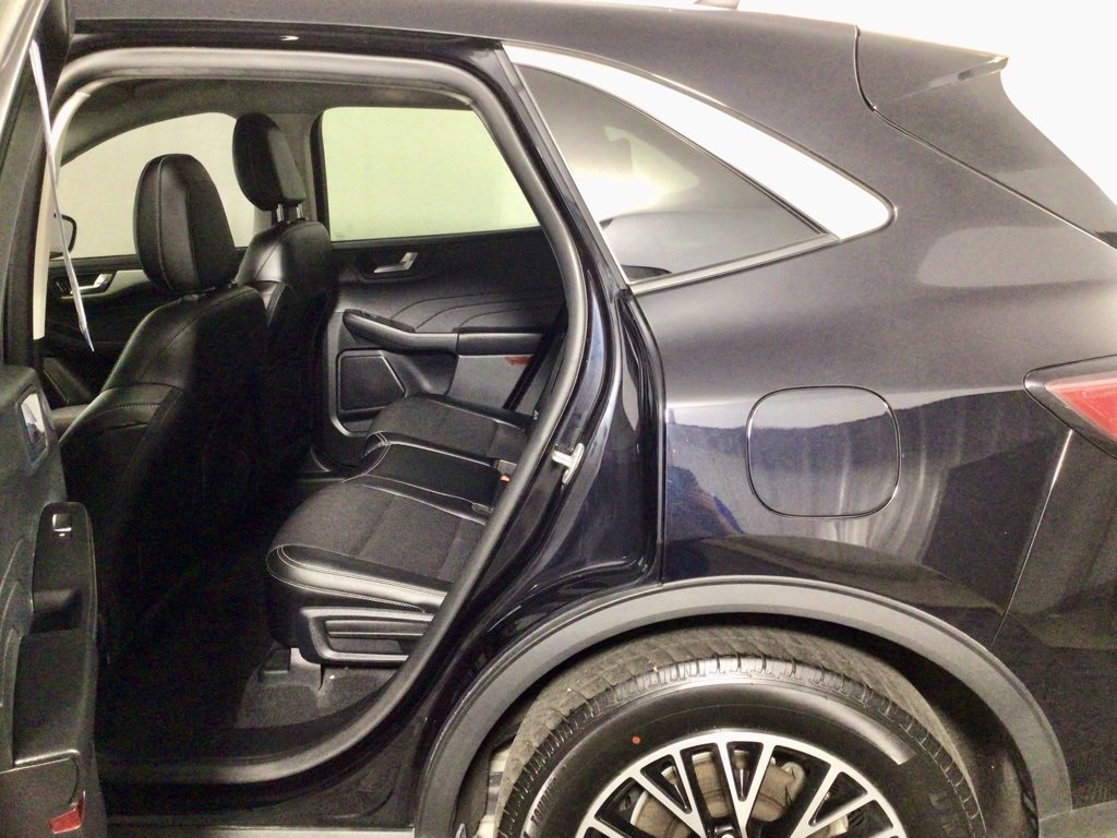 Used 2022 Ford Escape SEL w/ Technology Package image 30