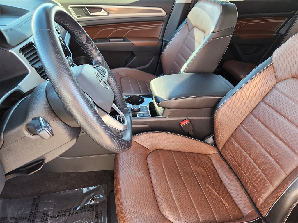 Used 2022 Volkswagen Atlas SEL Premium image 5