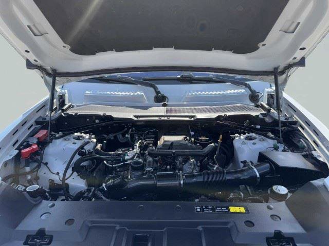 Used 2021 Land Rover Defender 90 AWD/4WD image 59