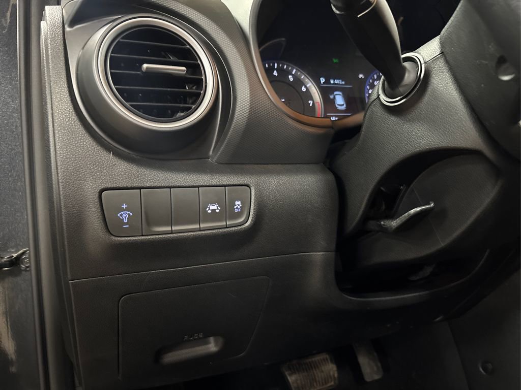 Used 2019 Hyundai Kona SE image 33