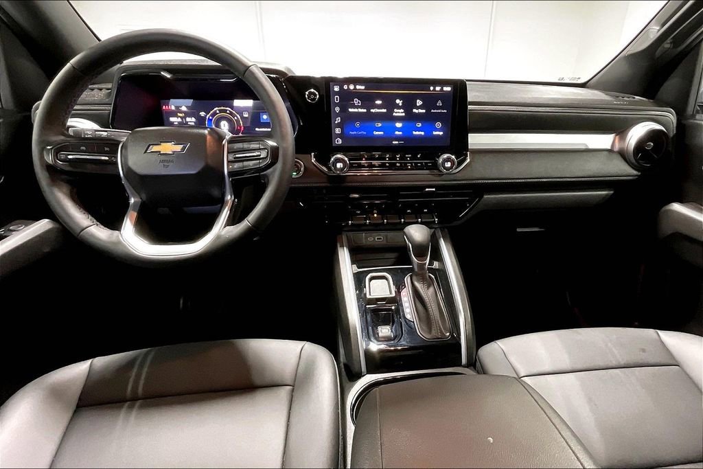 Used 2025 Chevrolet Colorado LT w/ LT Convenience Package image 18