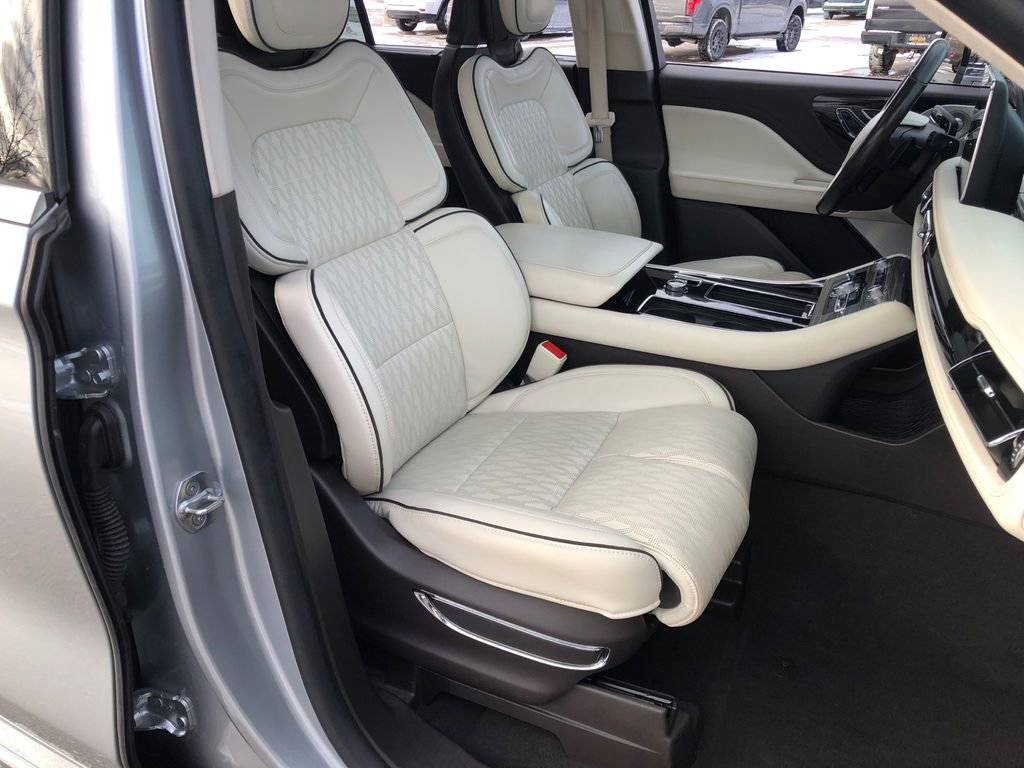 Used 2020 Lincoln Aviator Black Label w/ Dynamic Handling Package image 23